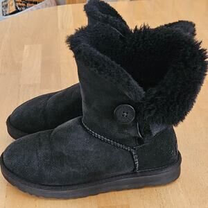UGG Womens Bailey Button II Boots Suede & Shearling Black Sz 9